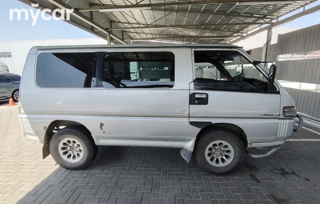 Mitsubishi Delica 1994