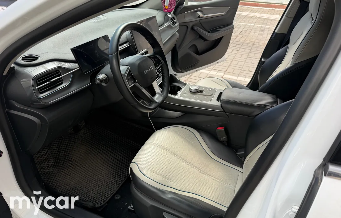 BYD Destroyer 05 2025