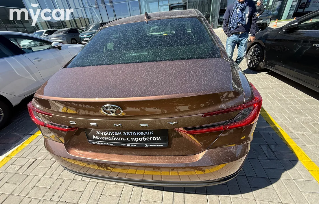 Toyota Camry 2025