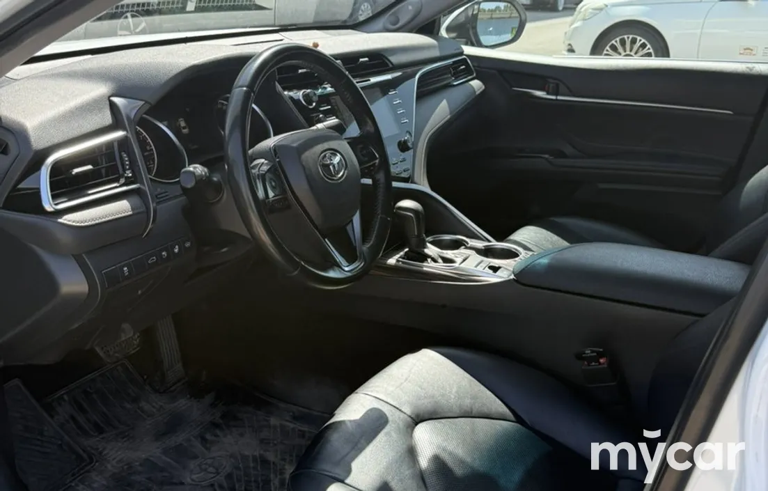 Toyota Camry 2018