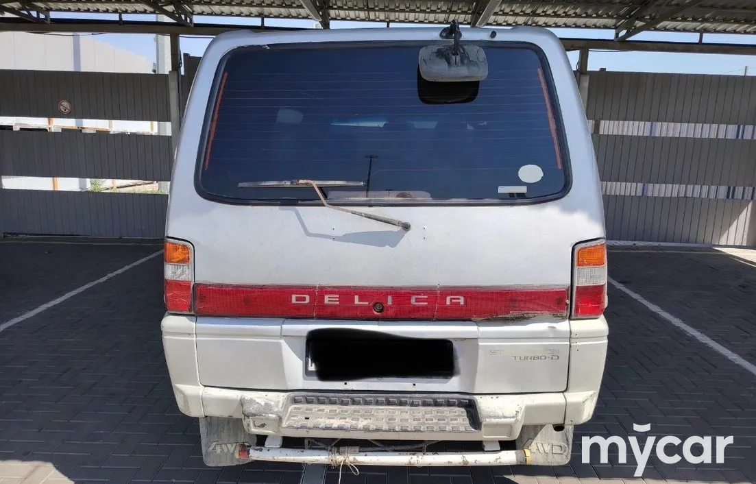 Mitsubishi Delica 1994