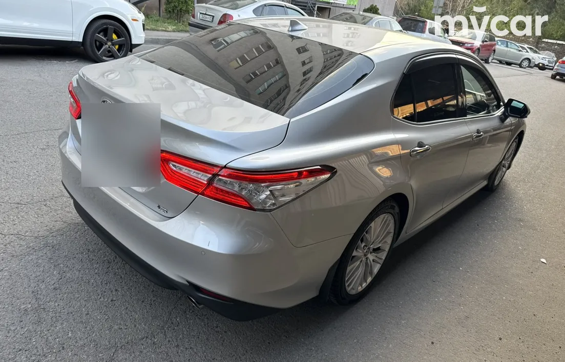 Toyota Camry 2019