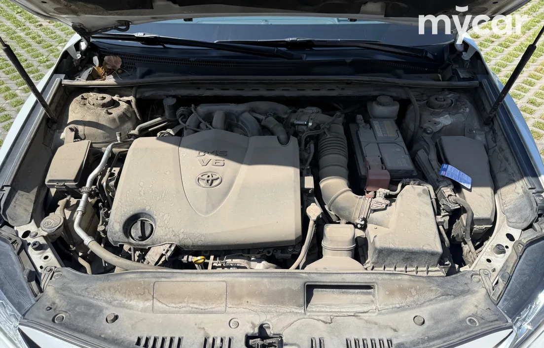 Toyota Camry 2019