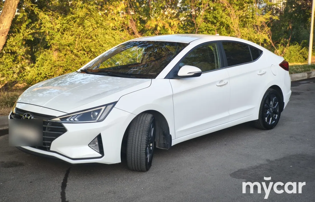 Hyundai Elantra 2019