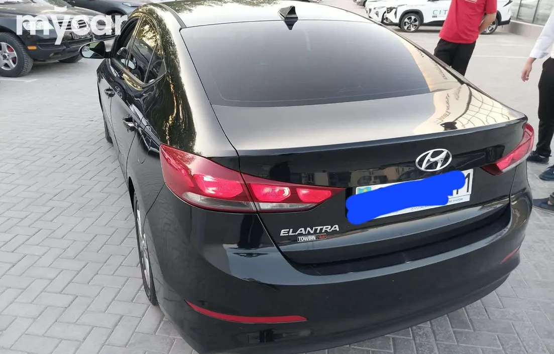 Hyundai Elantra 2017