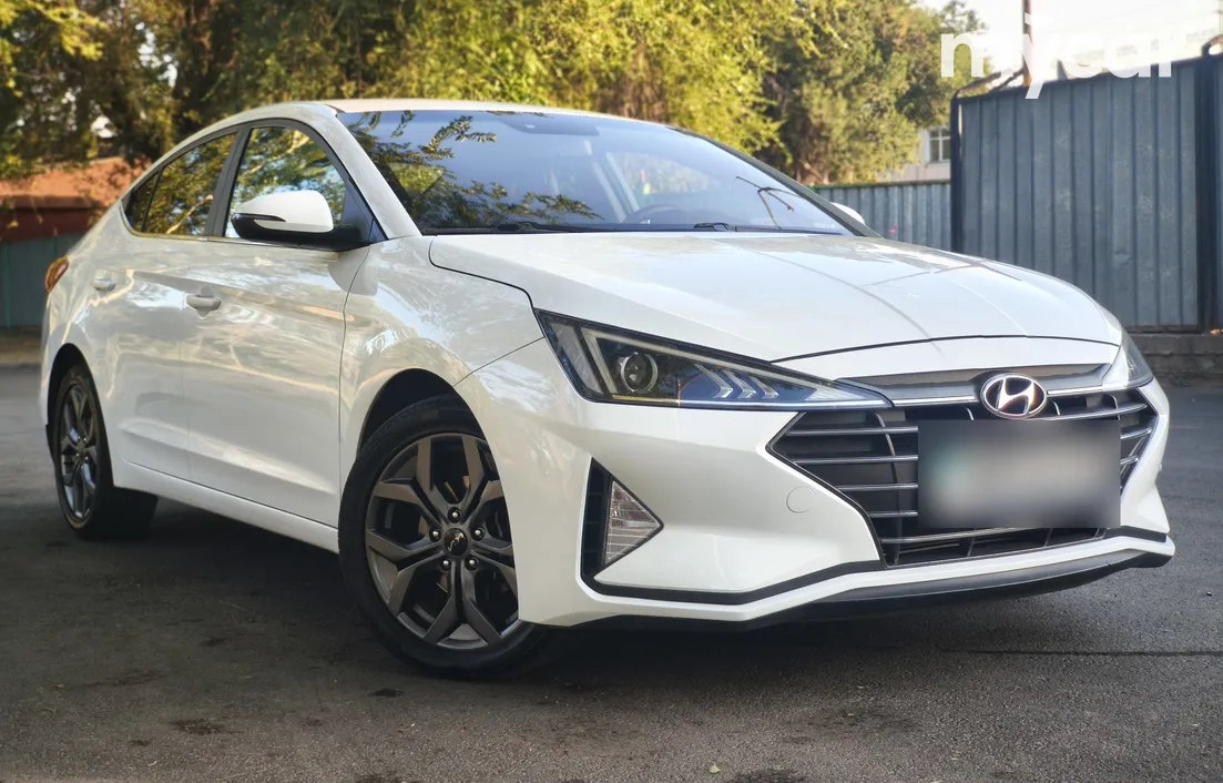 Hyundai Elantra 2019