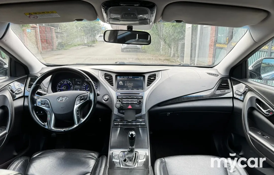 Hyundai Grandeur 2015