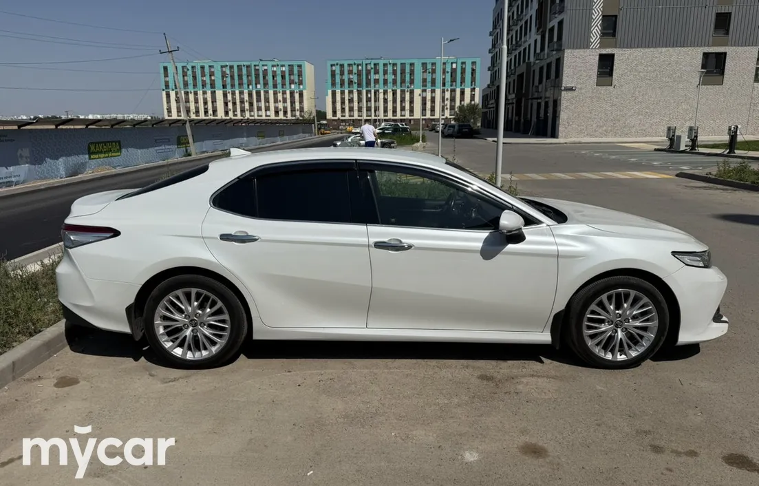 Toyota Camry 2018