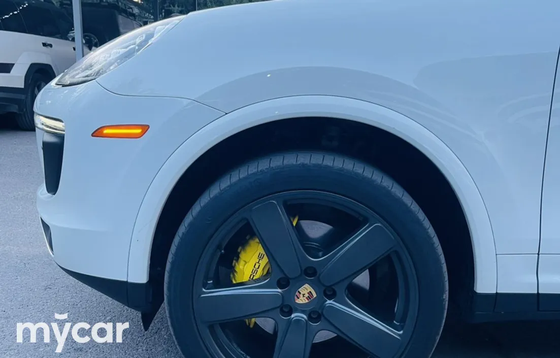 Porsche Cayenne 2016