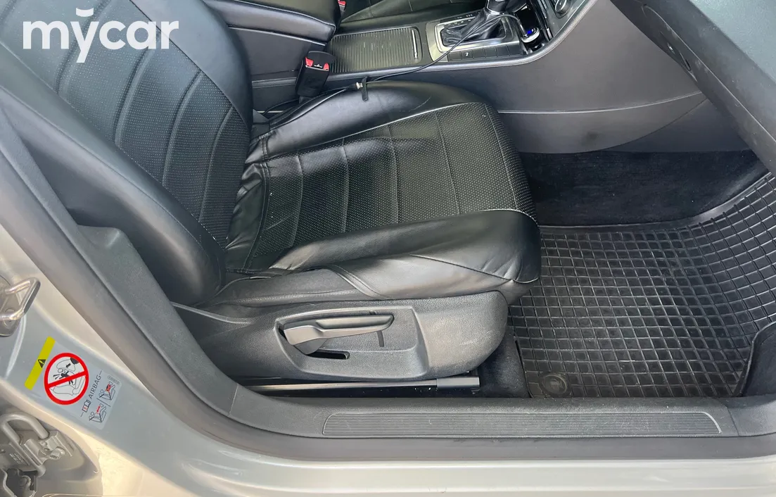 Volkswagen Passat 2011