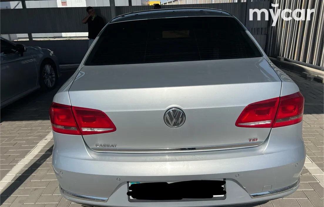 Volkswagen Passat 2011