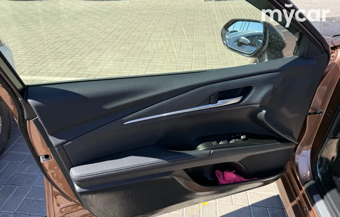 Toyota Camry 2025