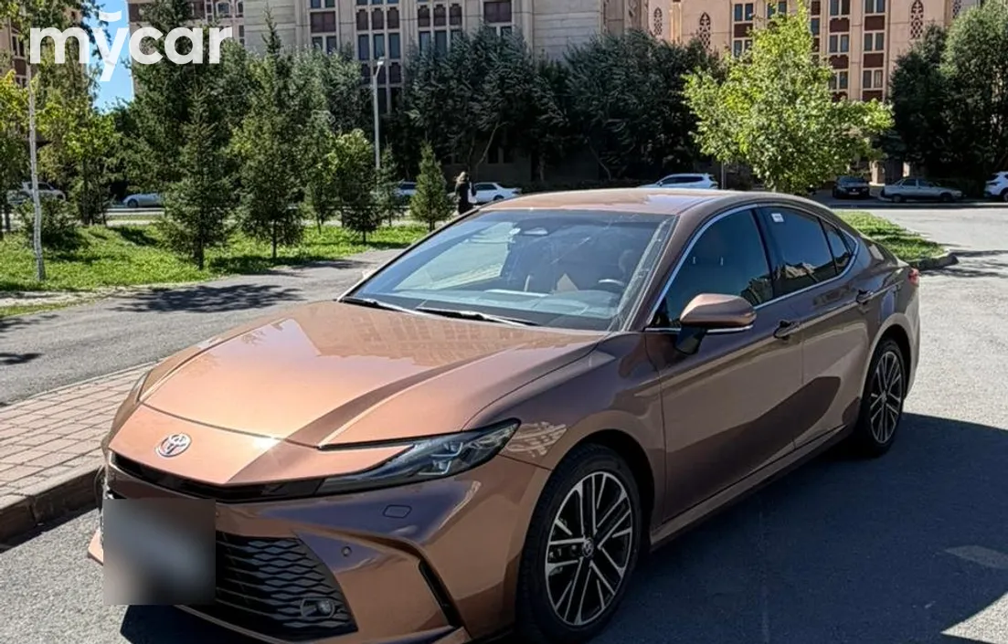 Toyota Camry 2025