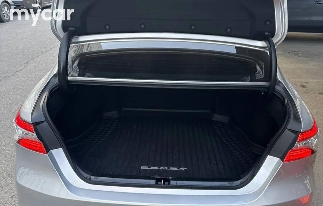 Toyota Camry 2019