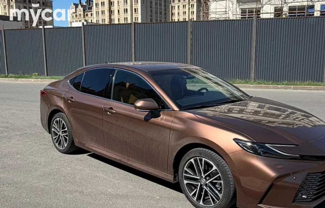 Toyota Camry 2025