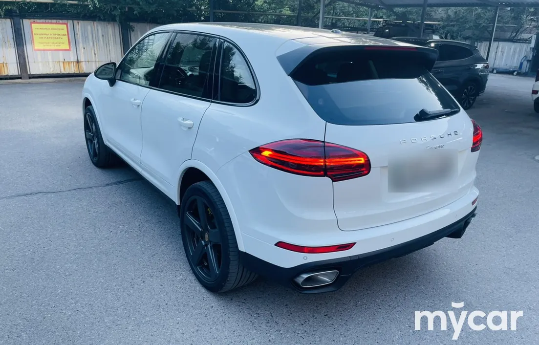 Porsche Cayenne 2016