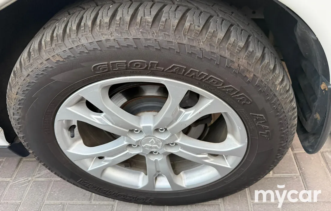 Mitsubishi Outlander 2012