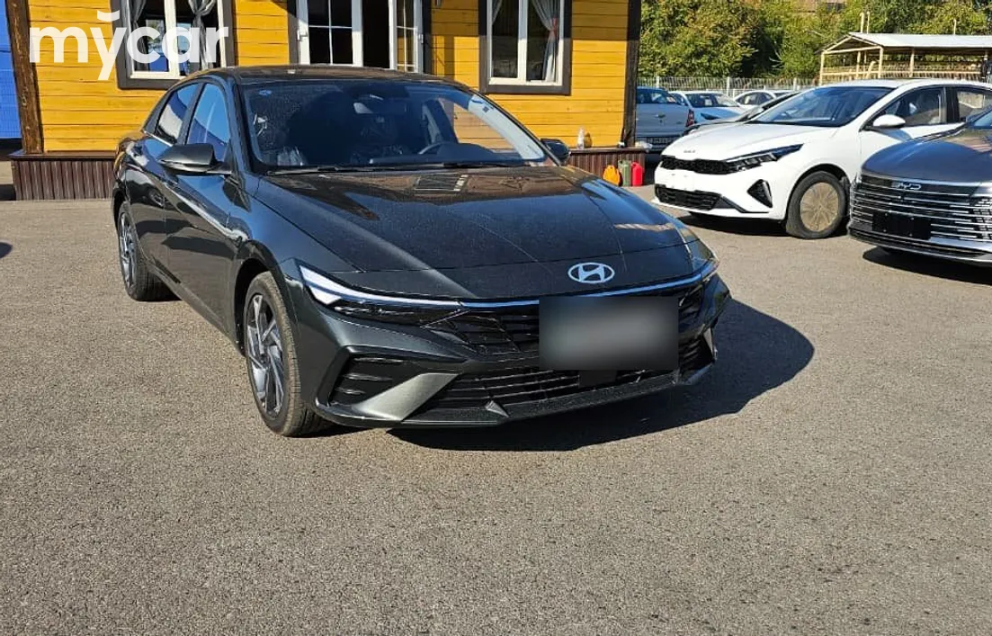 Hyundai Elantra 2024