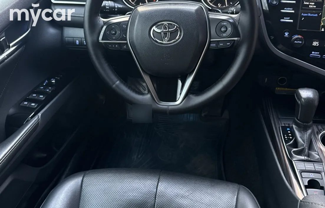 Toyota Camry 2019