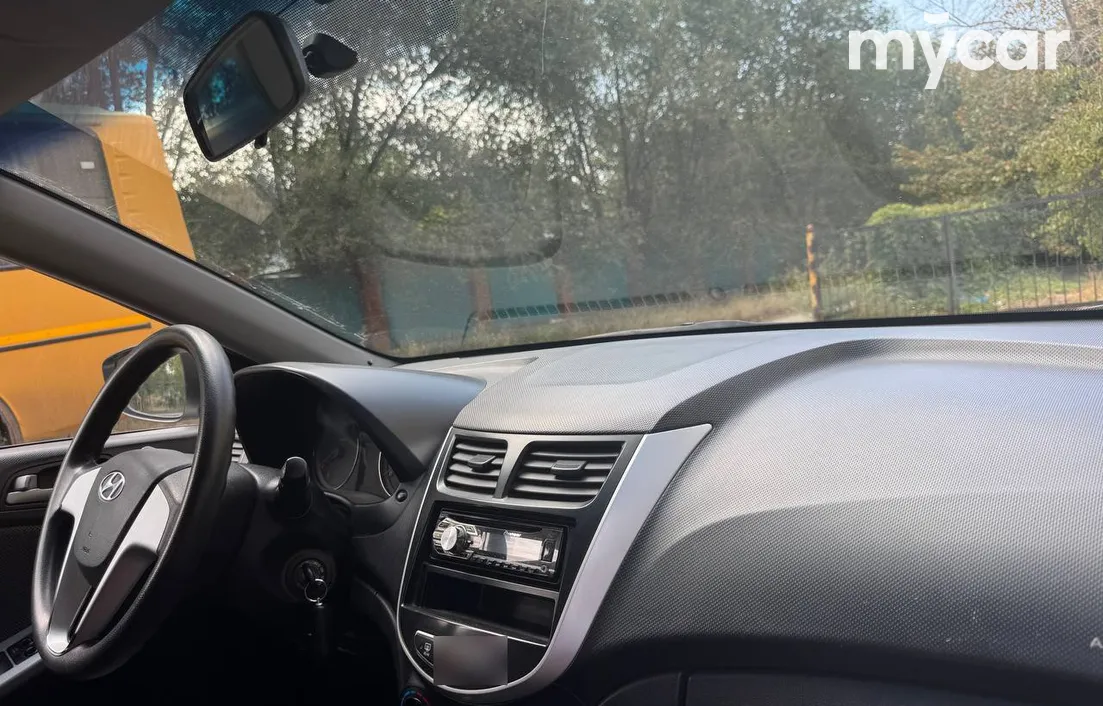 Hyundai Accent 2011