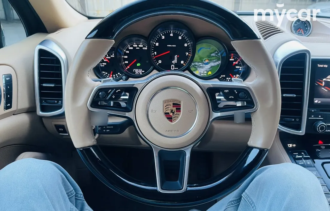 Porsche Cayenne 2016