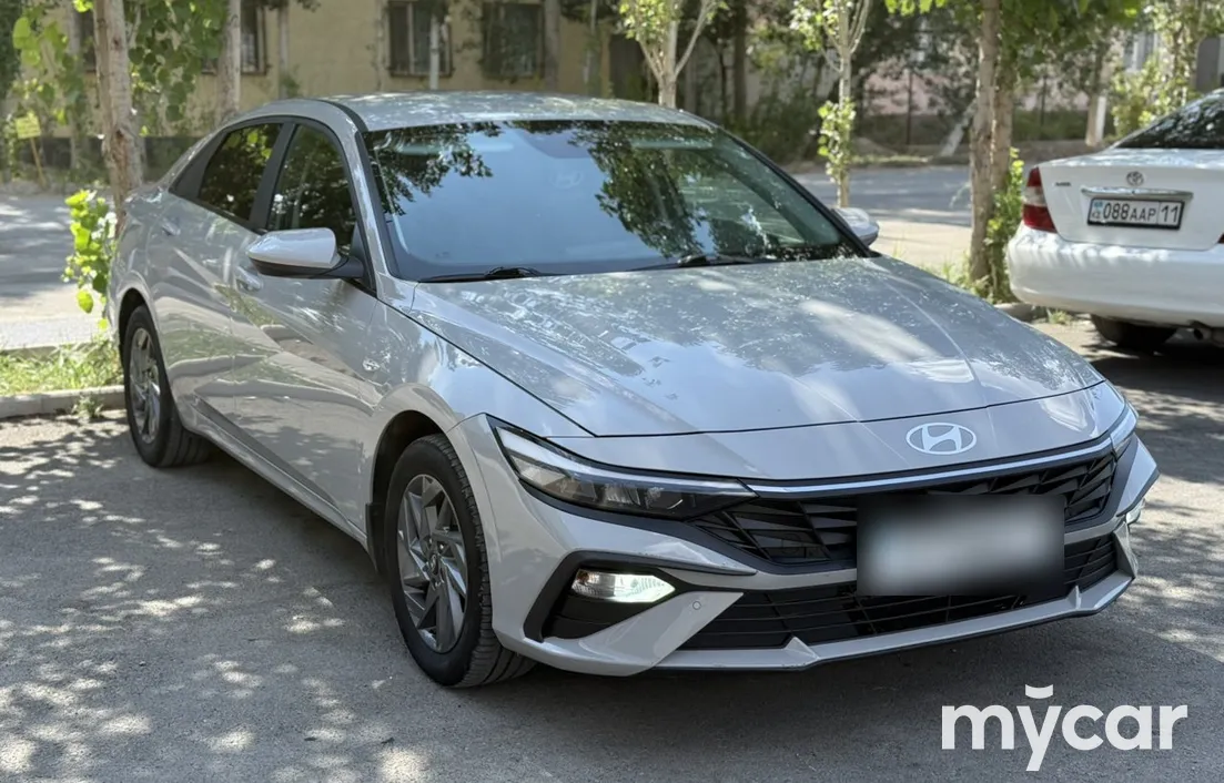 Hyundai Elantra 2024