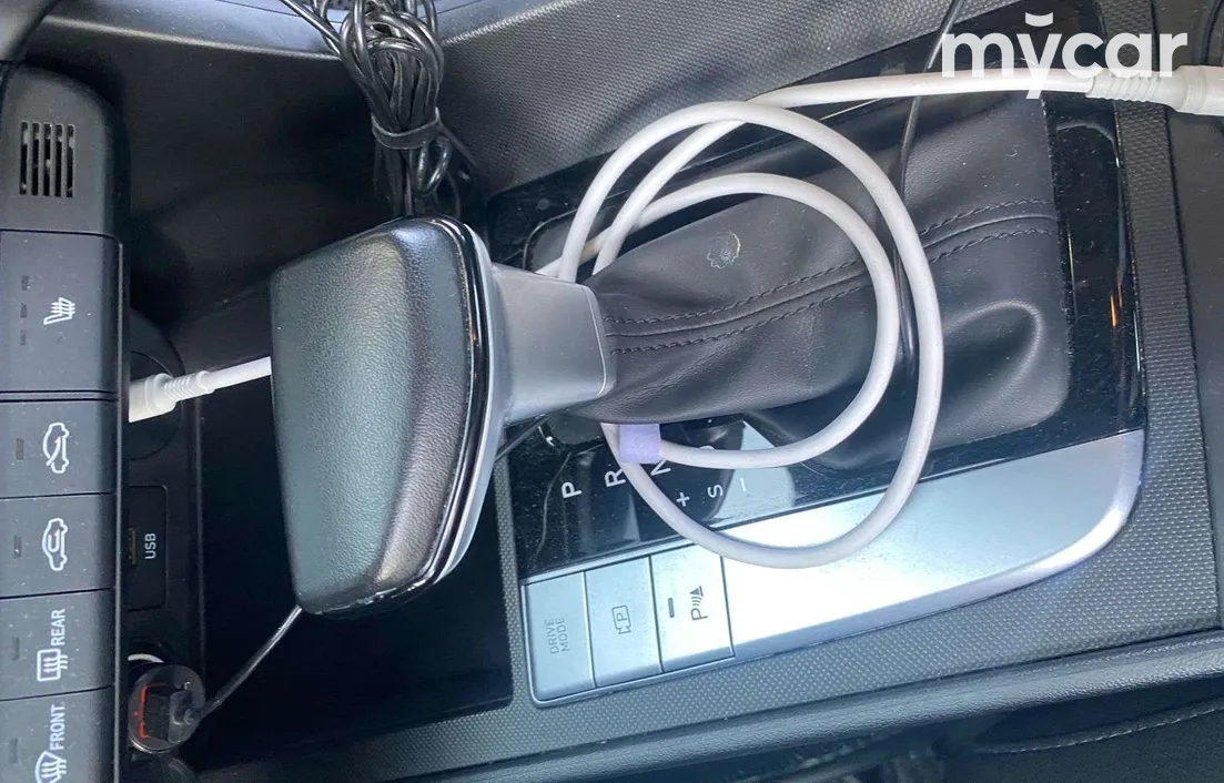 Hyundai Elantra 2024