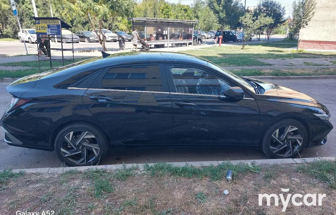 Hyundai Elantra 2024