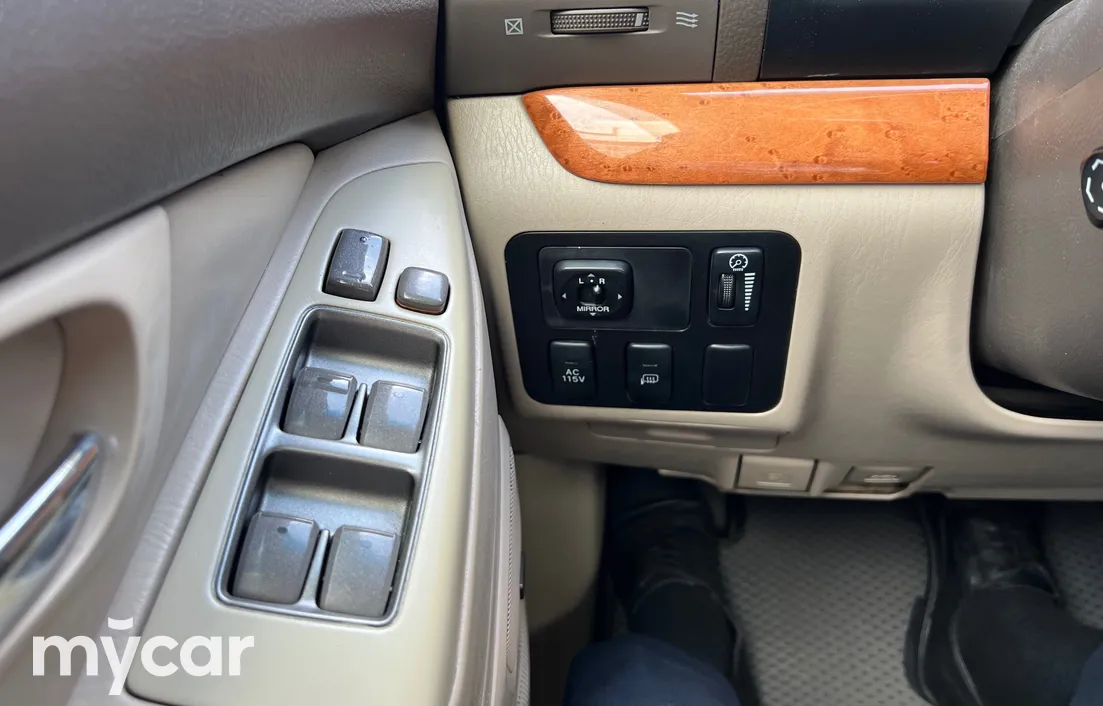 Lexus GX 2004