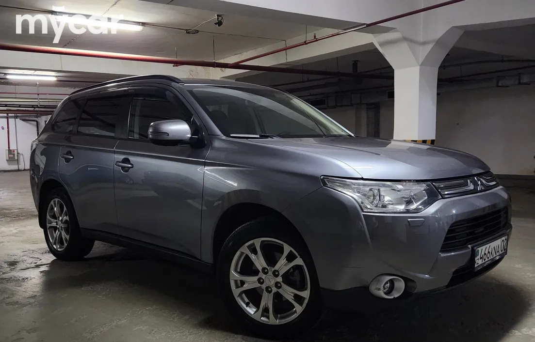 Mitsubishi Outlander 2014