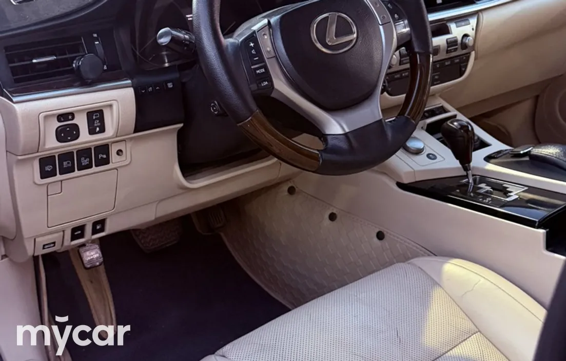 Lexus ES 2012