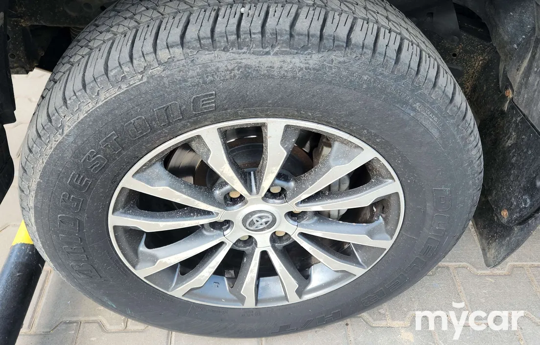 Toyota Land Cruiser Prado 2013