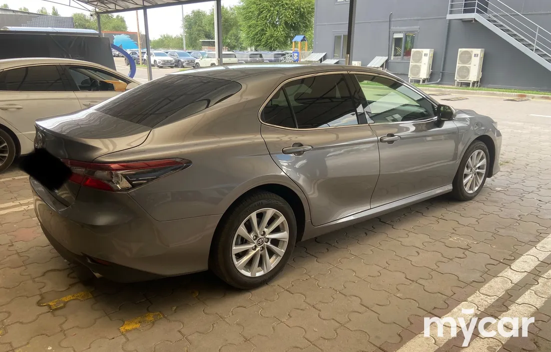 Toyota Camry 2023