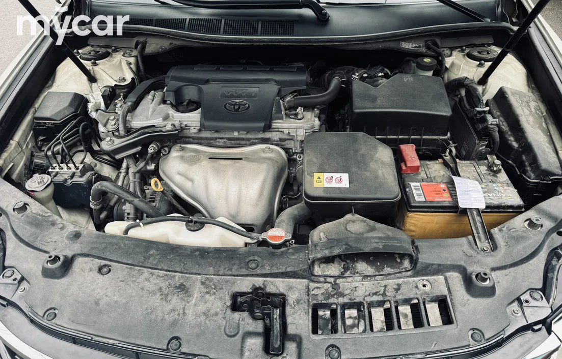 Toyota Camry 2016