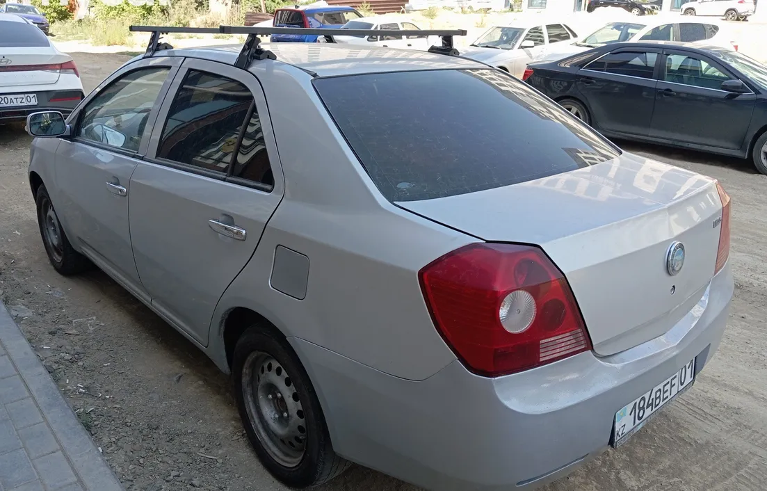 Geely MK 2013