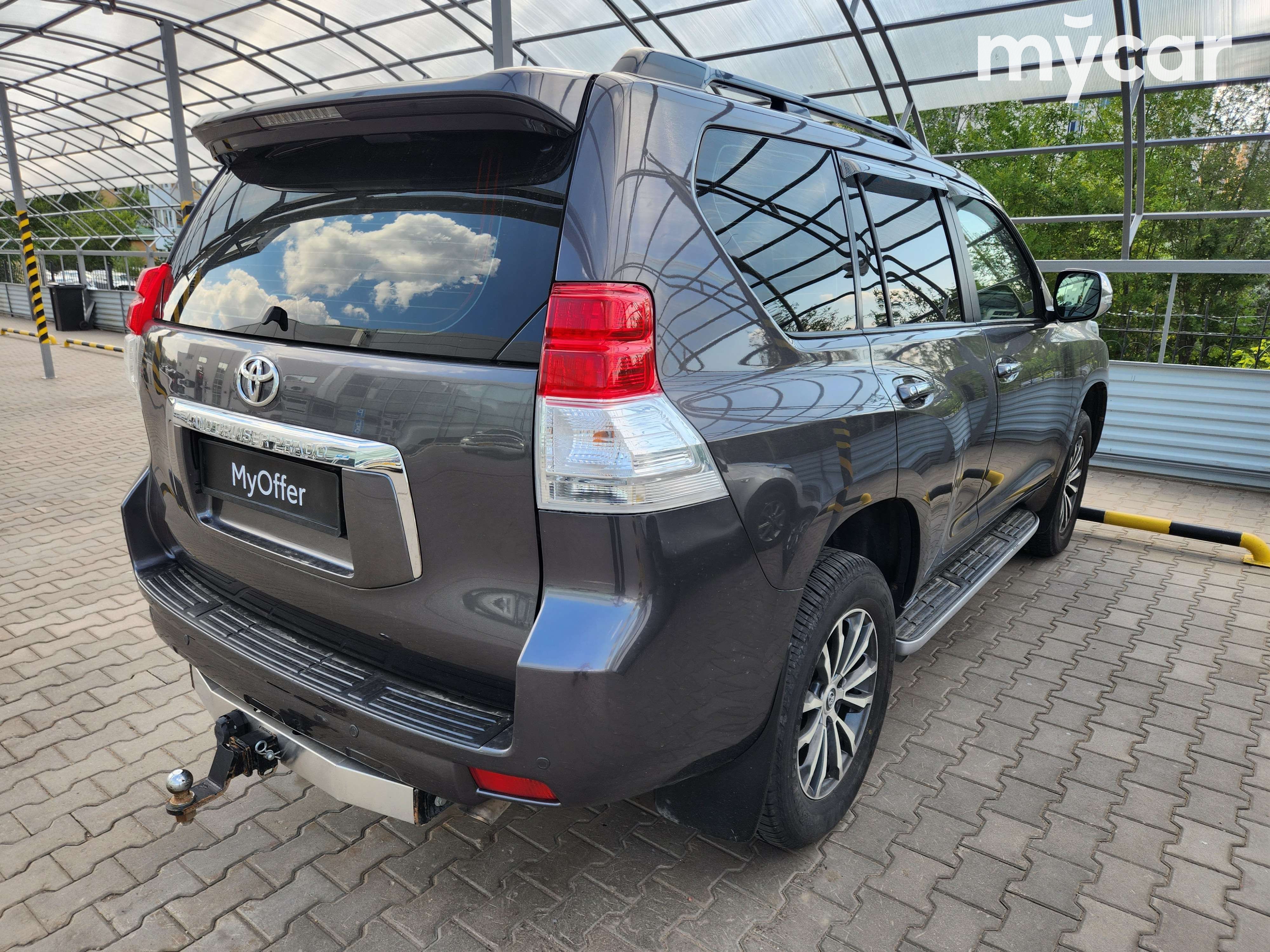 Toyota Land Cruiser Prado 2013