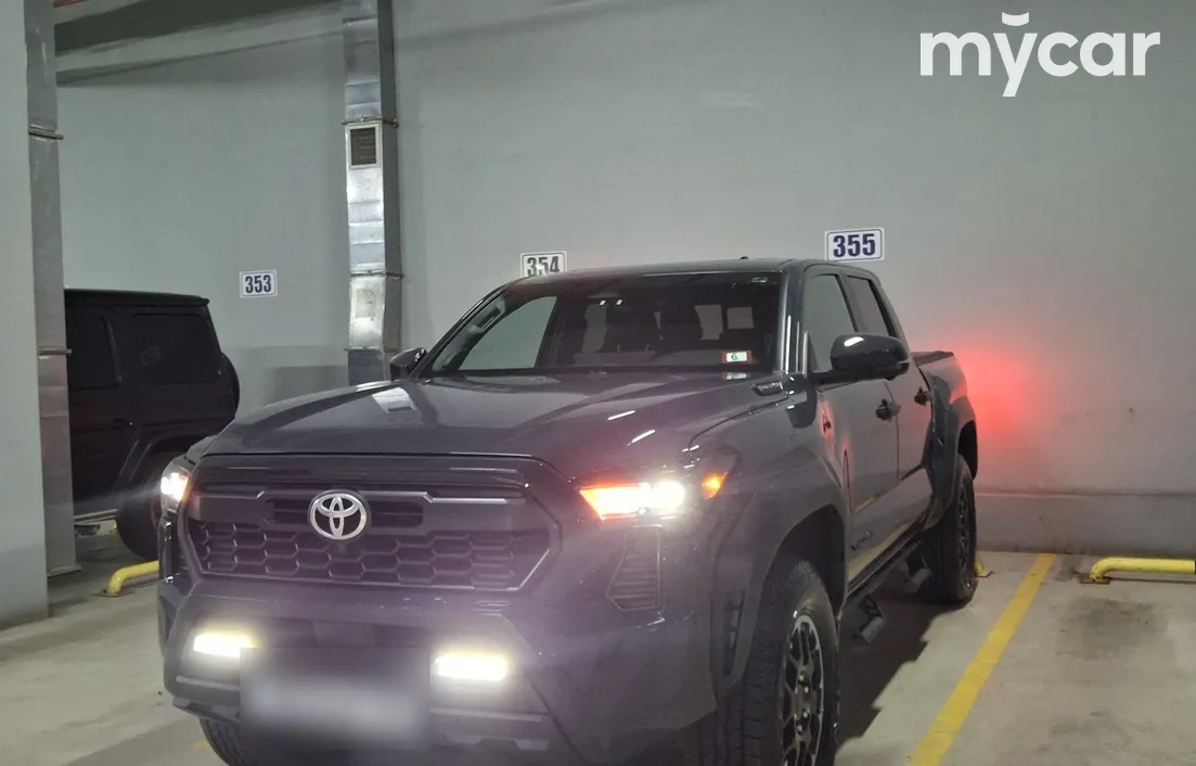 Toyota Tacoma 2024