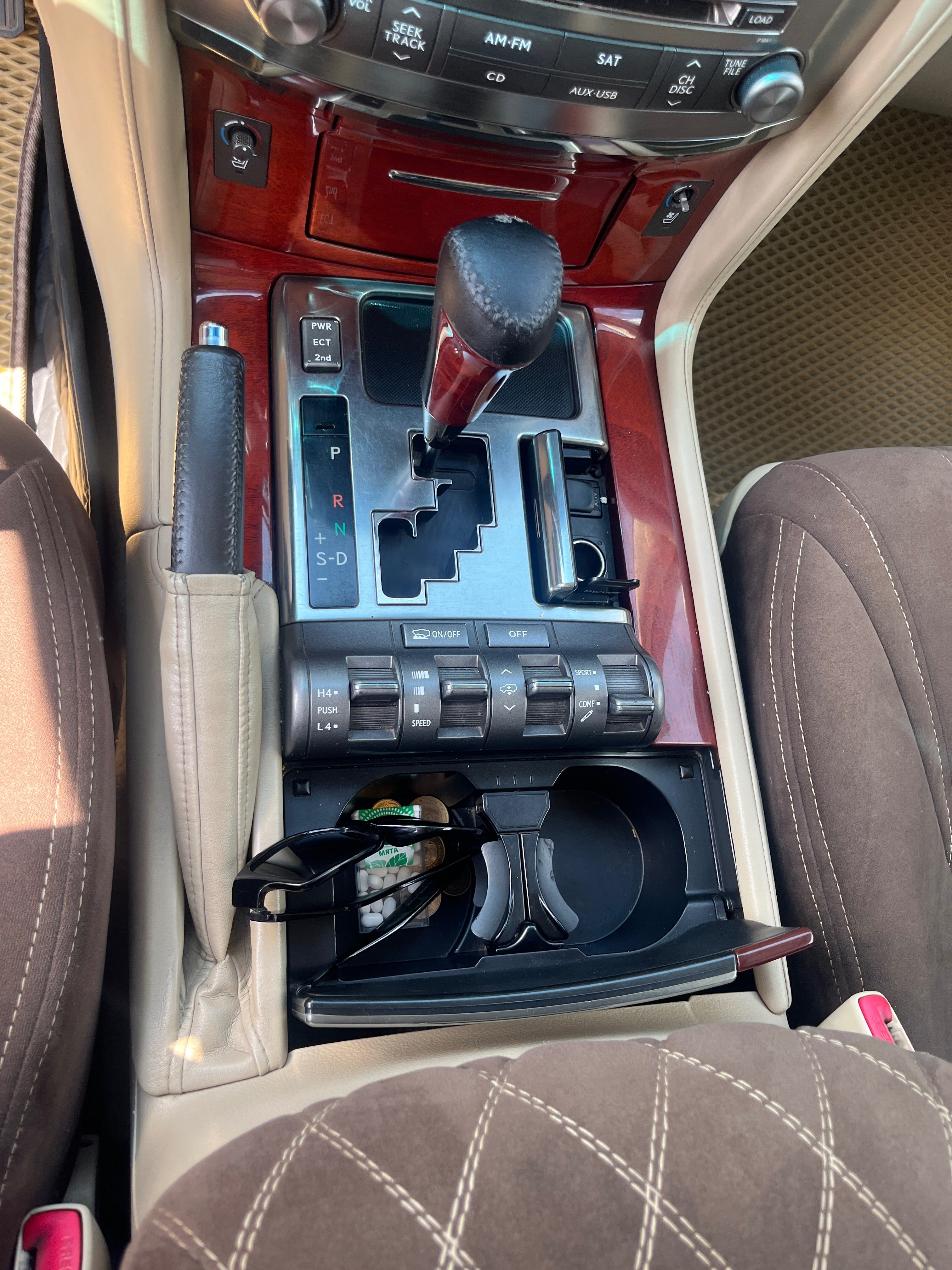 Lexus LX 2010