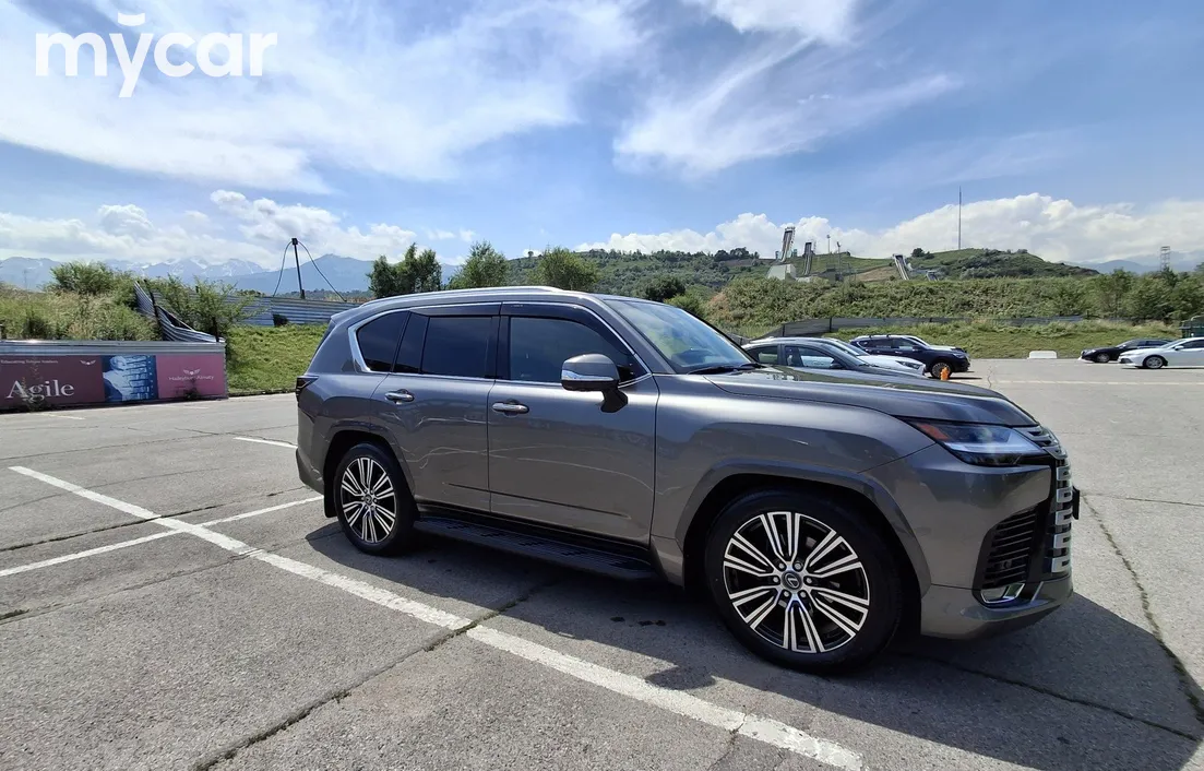 Lexus LX 2025