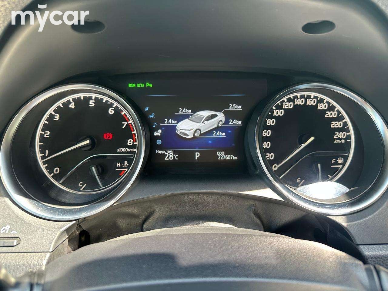 Toyota Camry 2019