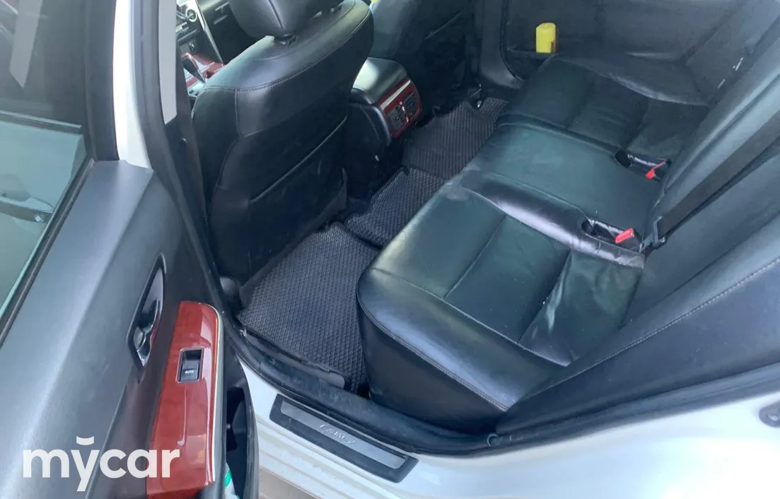 Toyota Camry 2013