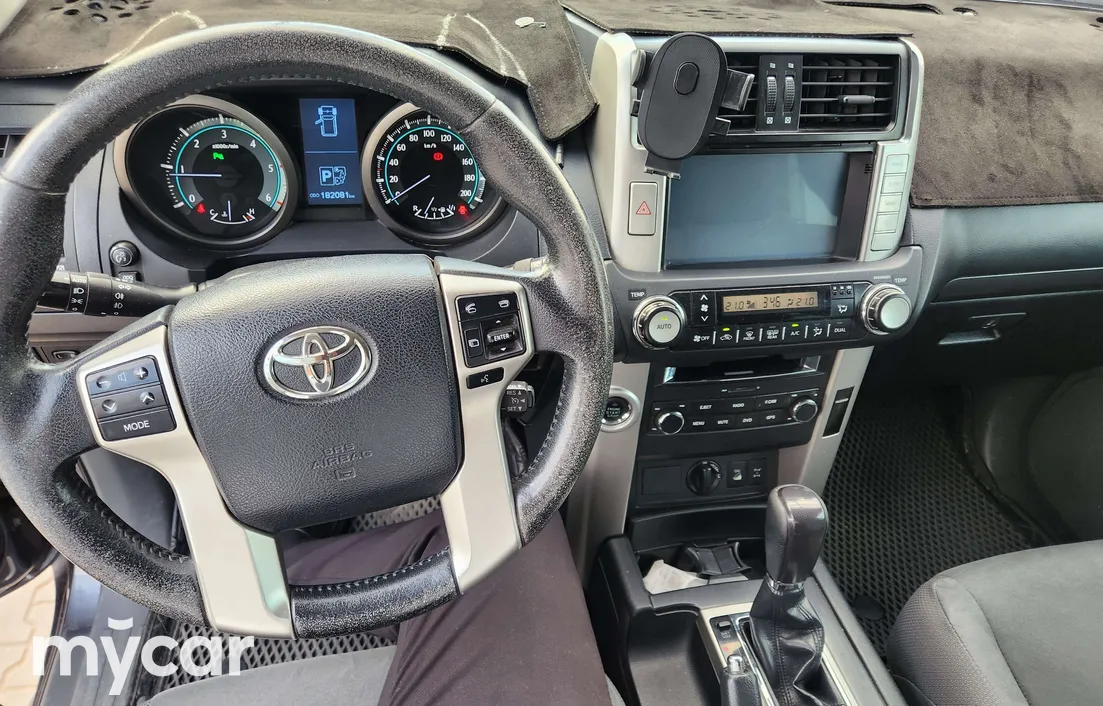 Toyota Land Cruiser Prado 2013