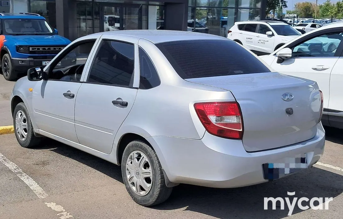 LADA Granta 2013