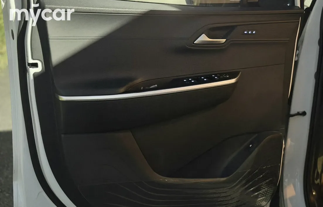 Hyundai Custin 2024