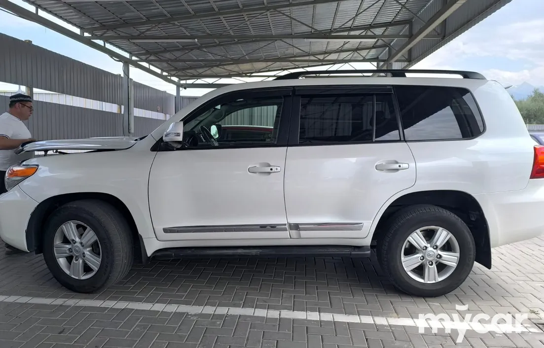 Toyota Land Cruiser 2014
