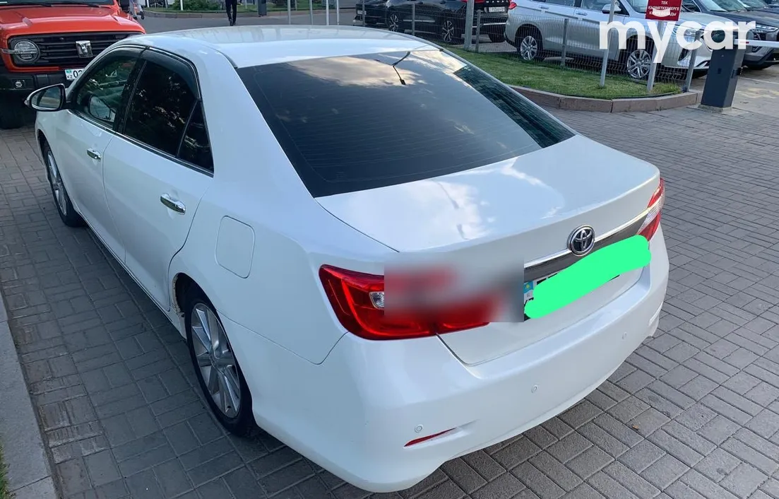 Toyota Camry 2013