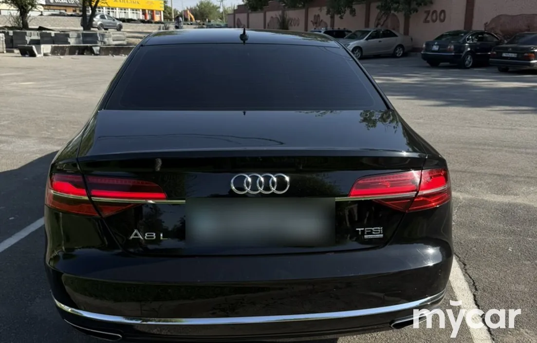 Audi A8 2016