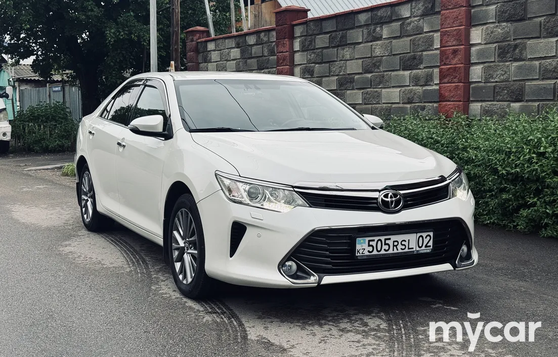 Toyota Camry 2016