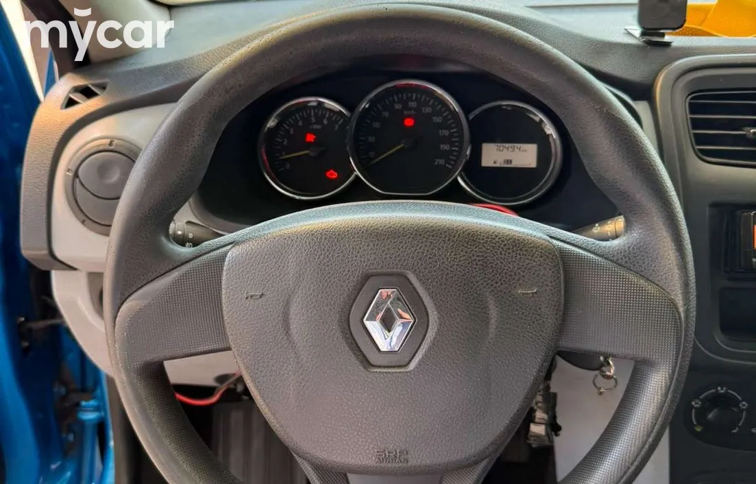 Renault Sandero 2015