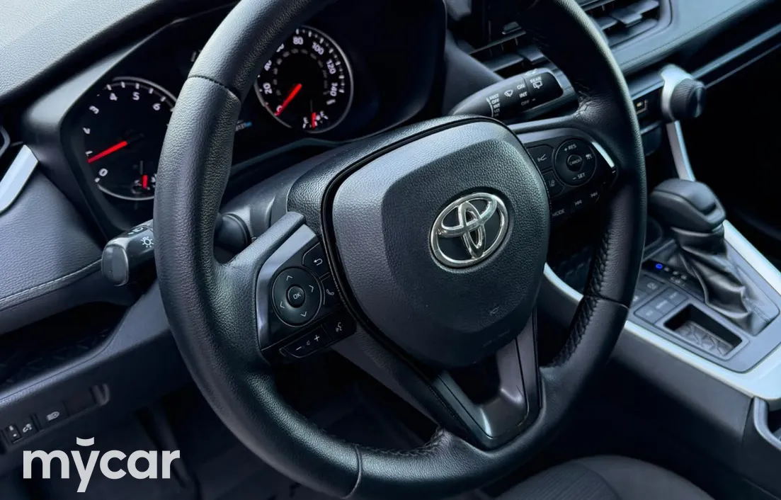 Toyota RAV4 2021